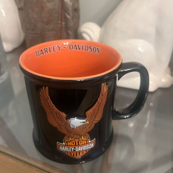 Harley-Davidson Black Mug with Orange Interior and Eagle Design - Picture 1 of 4